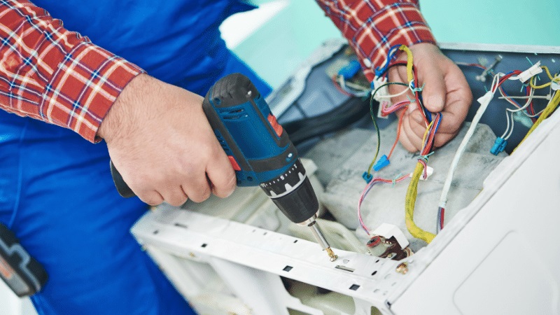 Gördes Teka Teka çamaşır makinesi kart tamiri – Su almama arızası orijinal parça ile giderildi. - Teknik servis örneği